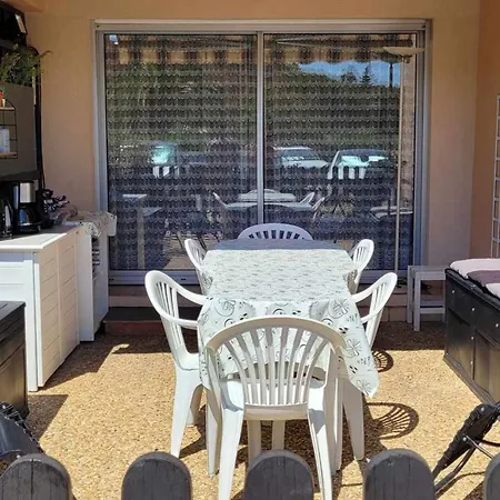 شقة Avec Terrasse, Piscine Et Parking - Fr-1-610-115